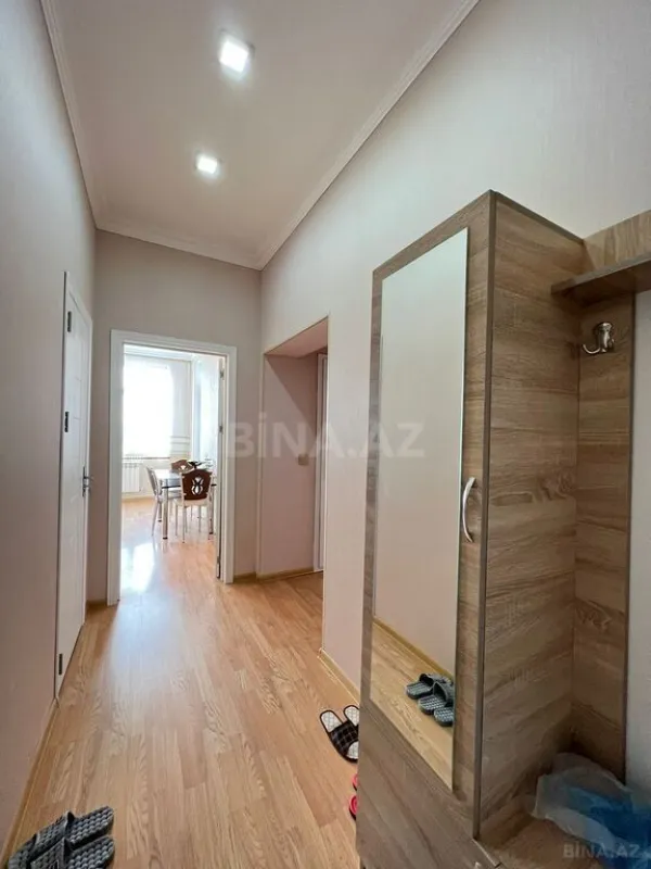 Kirayə verilir 2 otaqlı mənzil 90 m²