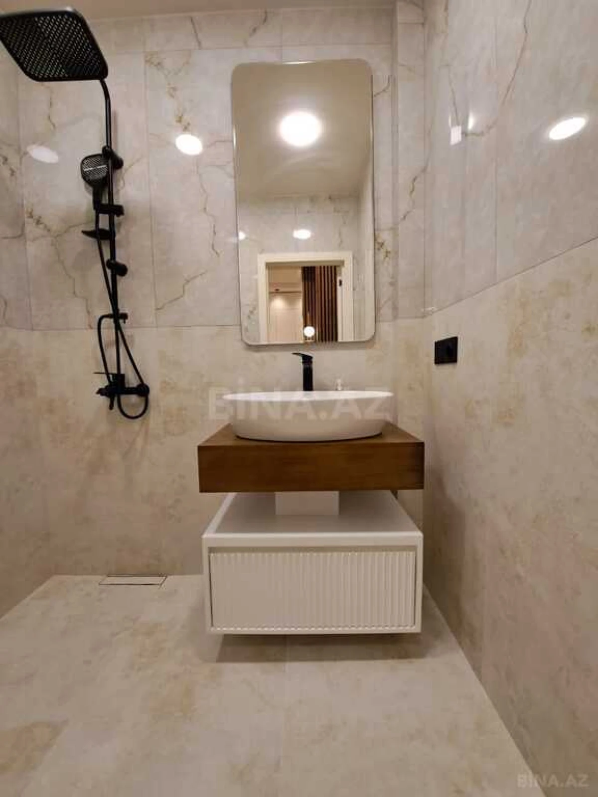 Satılır 2 otaqlı mənzil 46 m²