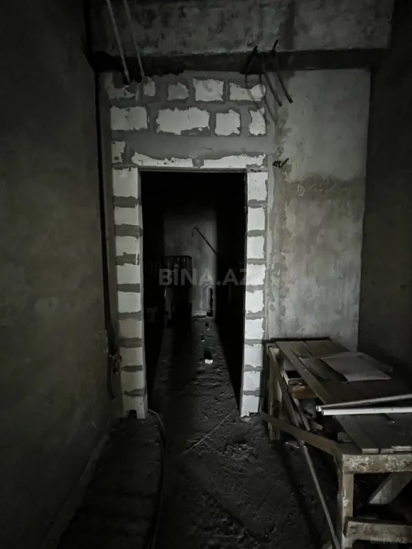 Satılır 2 otaqlı mənzil 82 m²