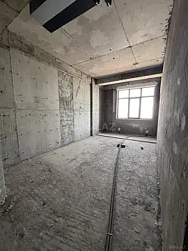 Satılır 2 otaqlı mənzil 82 m²