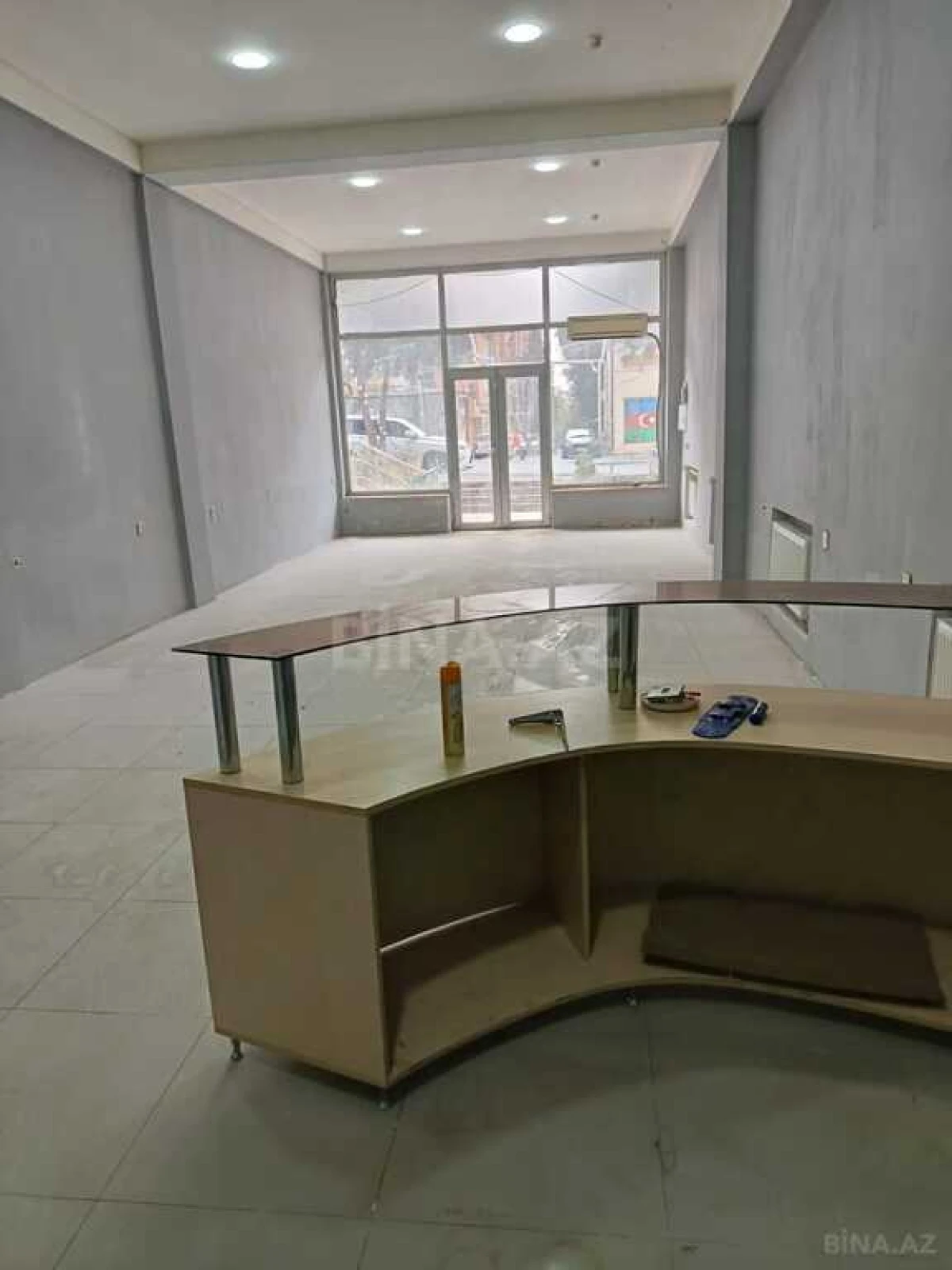 Kirayə verilir obyekt 80 m²