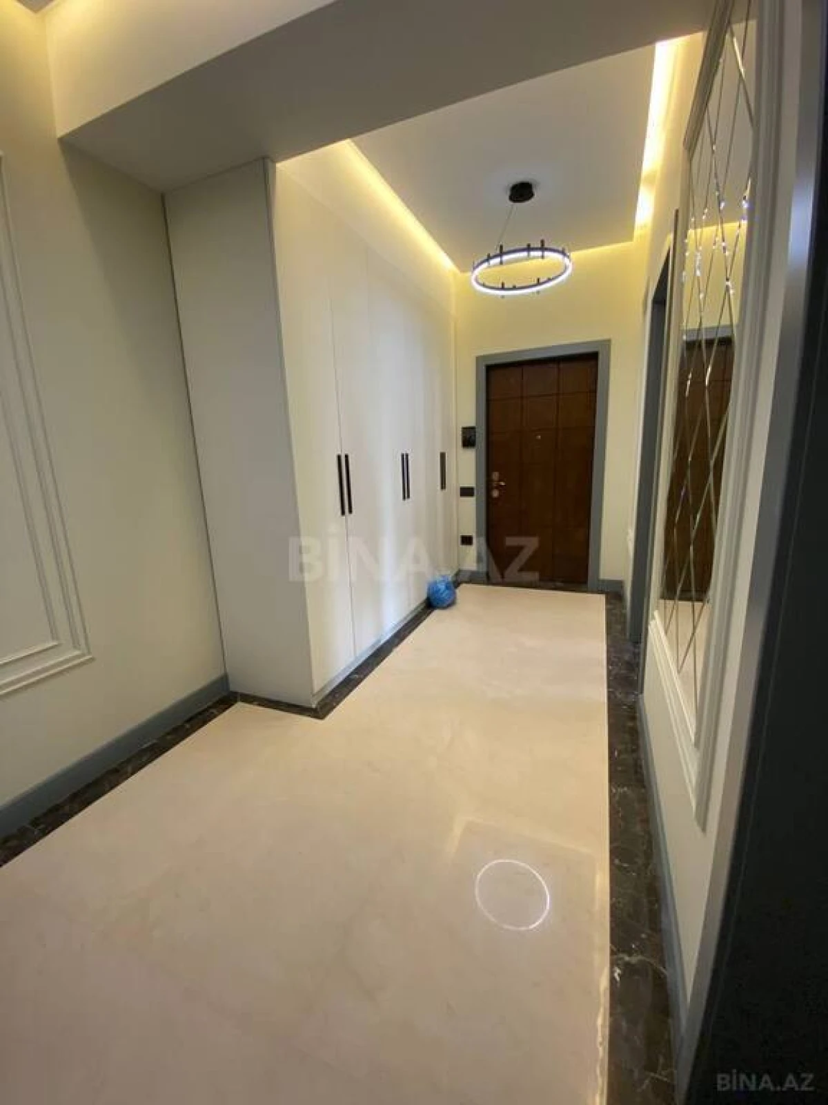 Satılır 2 otaqlı mənzil 84.1 m²