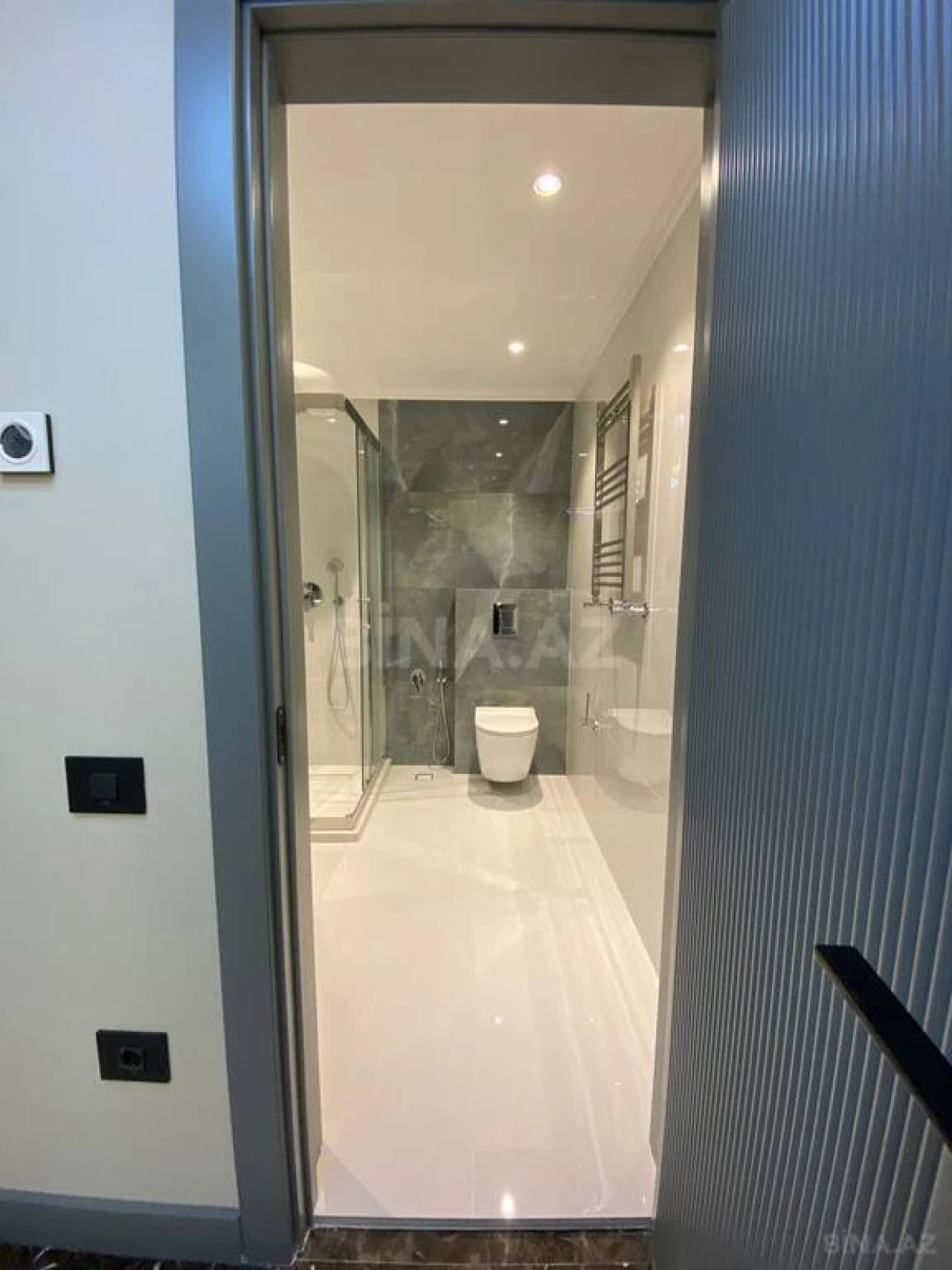 Satılır 2 otaqlı mənzil 84.1 m²