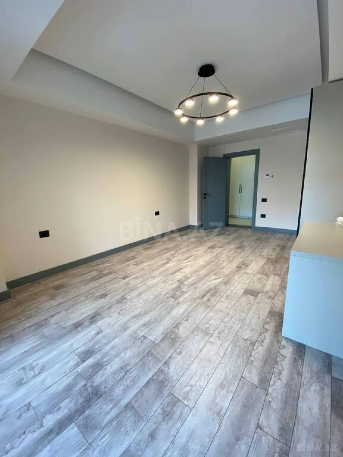 Satılır 2 otaqlı mənzil 84.1 m²