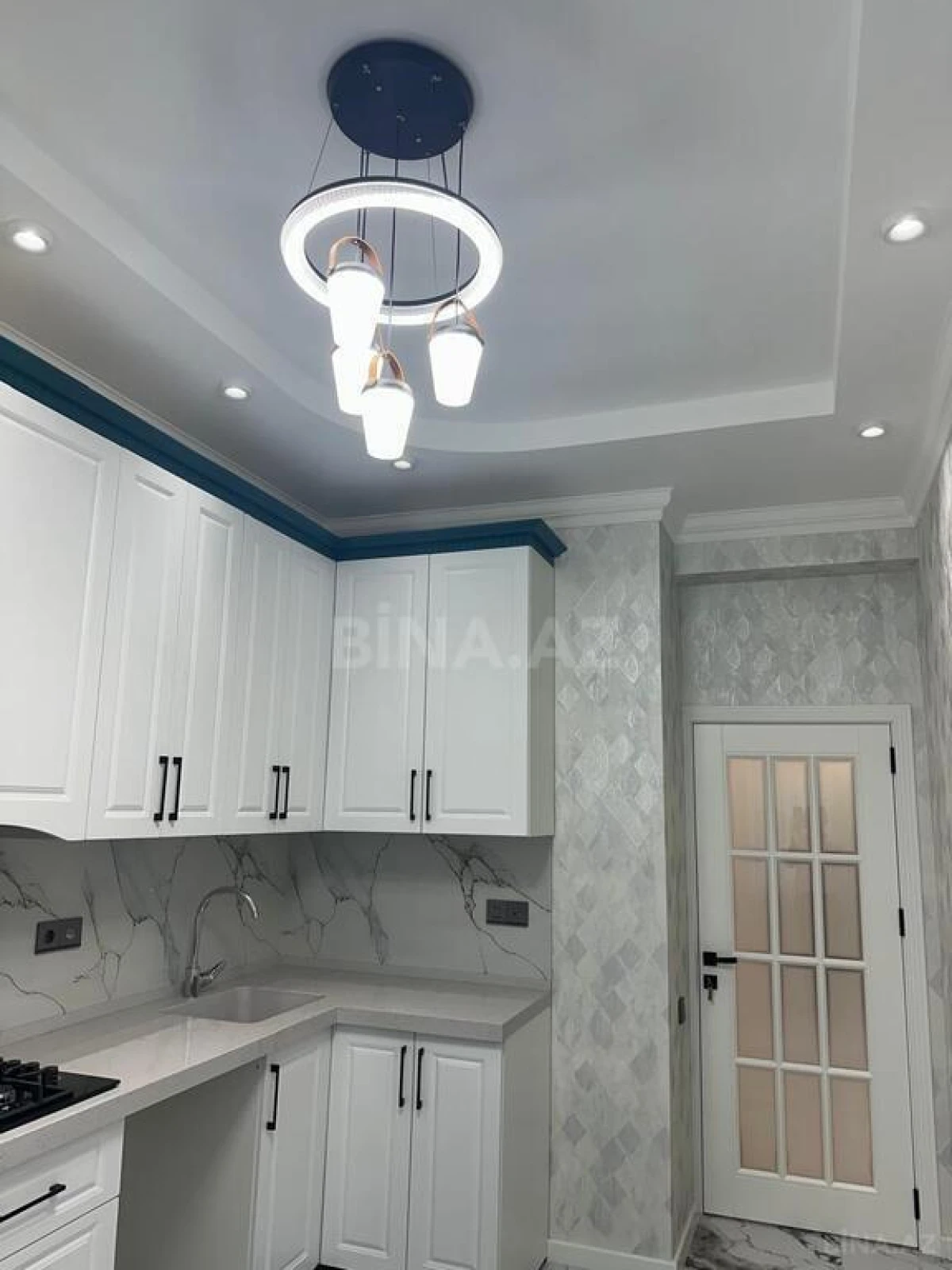 Satılır 3 otaqlı mənzil 116 m²