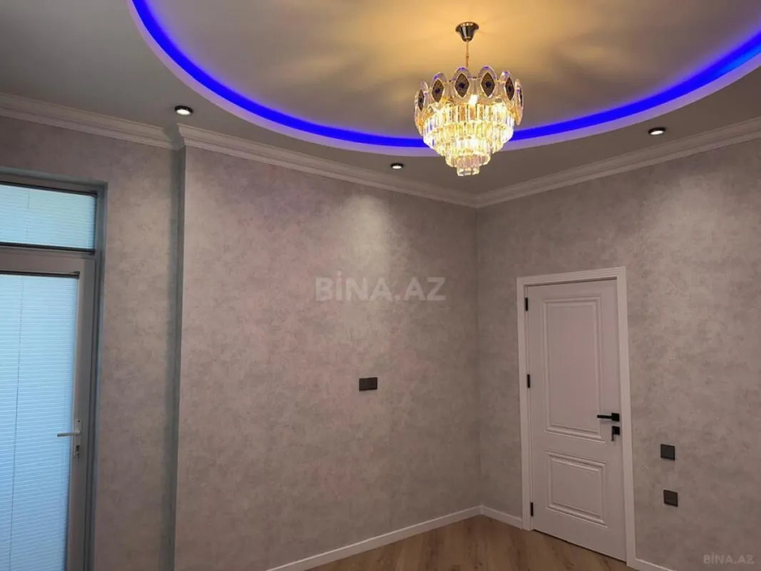 Satılır 3 otaqlı mənzil 116 m²