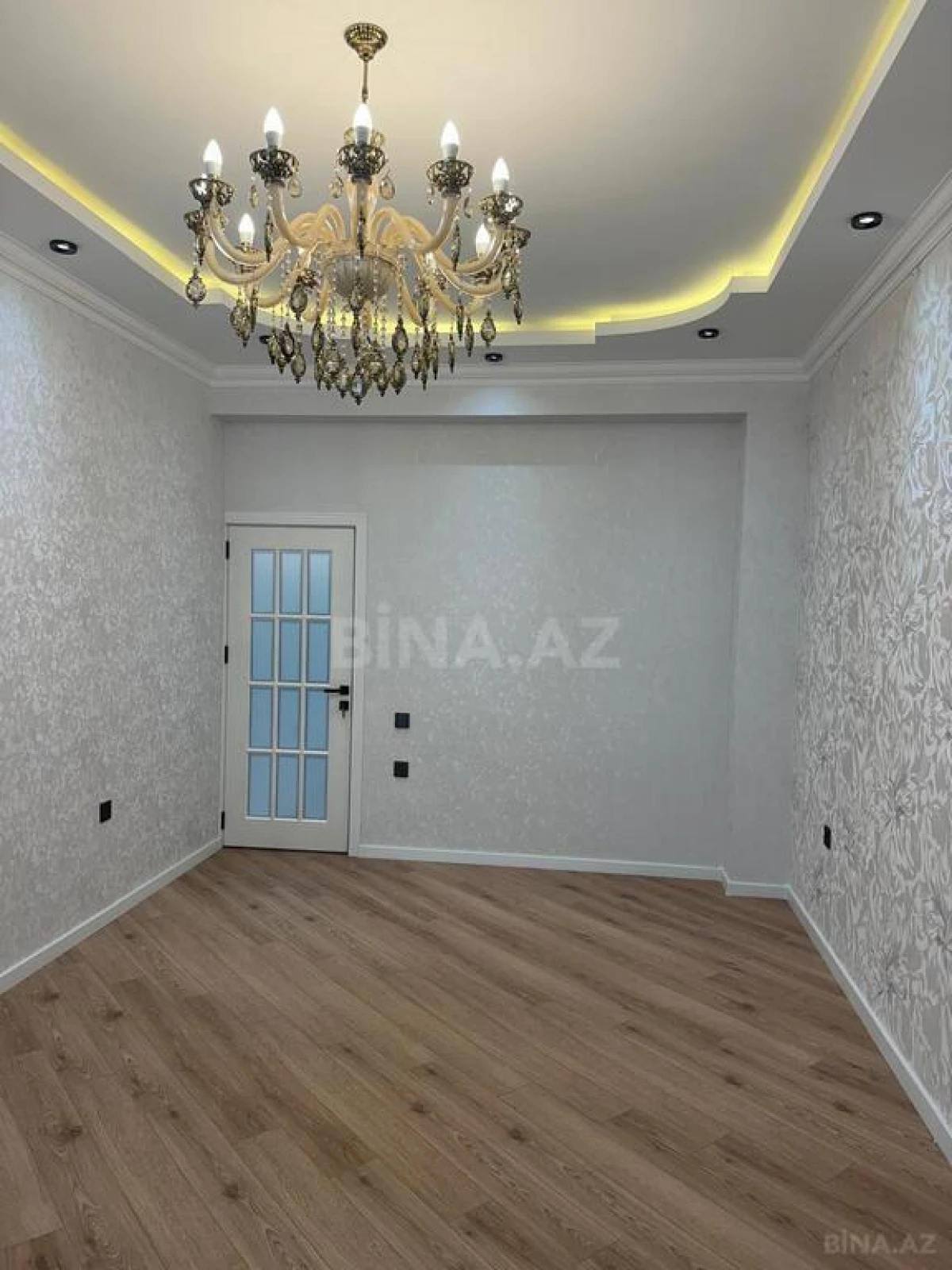 Satılır 3 otaqlı mənzil 116 m²