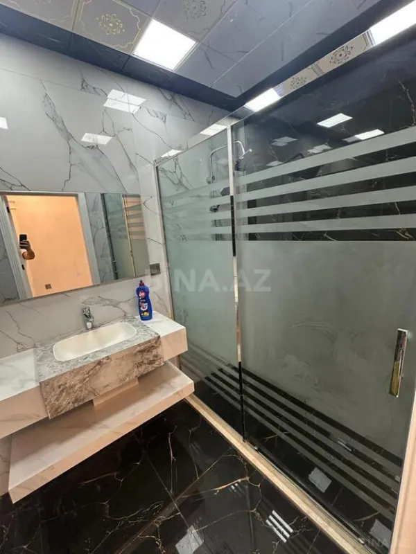 Satılır 3 otaqlı mənzil 116 m²