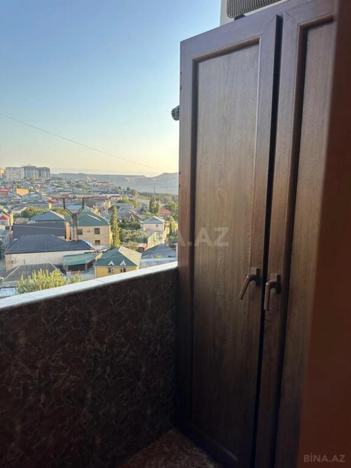 Satılır 3 otaqlı mənzil 125 m²