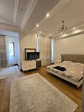 Kirayə verilir 5 otaqlı mənzil 270 m²