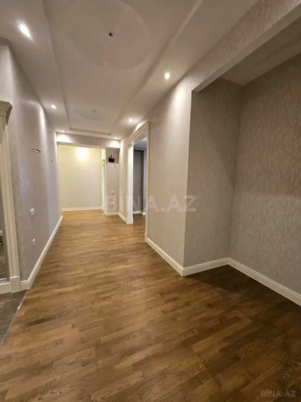 Kirayə verilir 5 otaqlı mənzil 270 m²