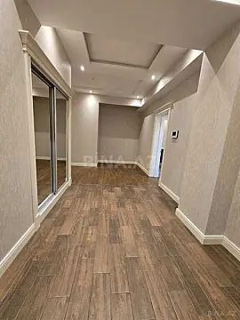Kirayə verilir 5 otaqlı mənzil 270 m²