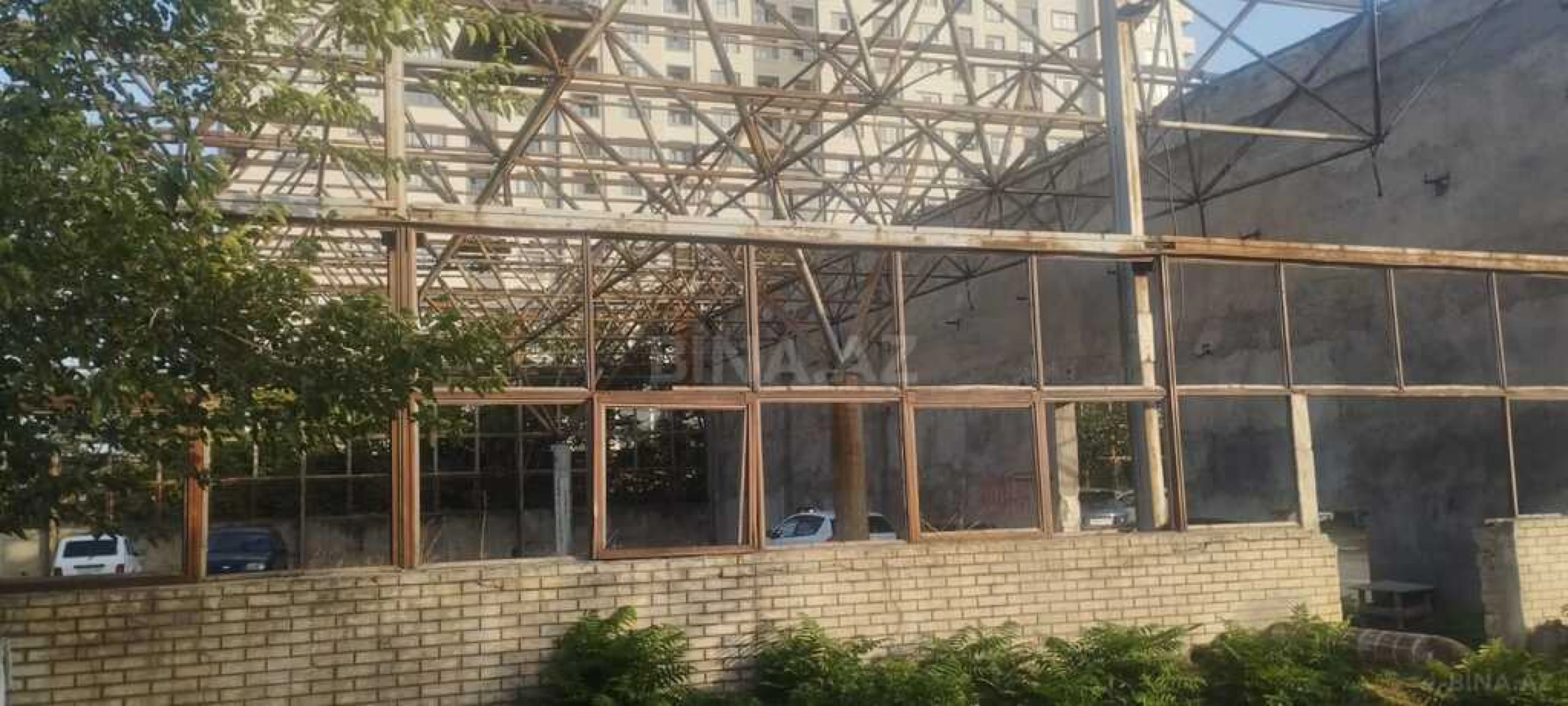 Kirayə verilir obyekt 2700 m²