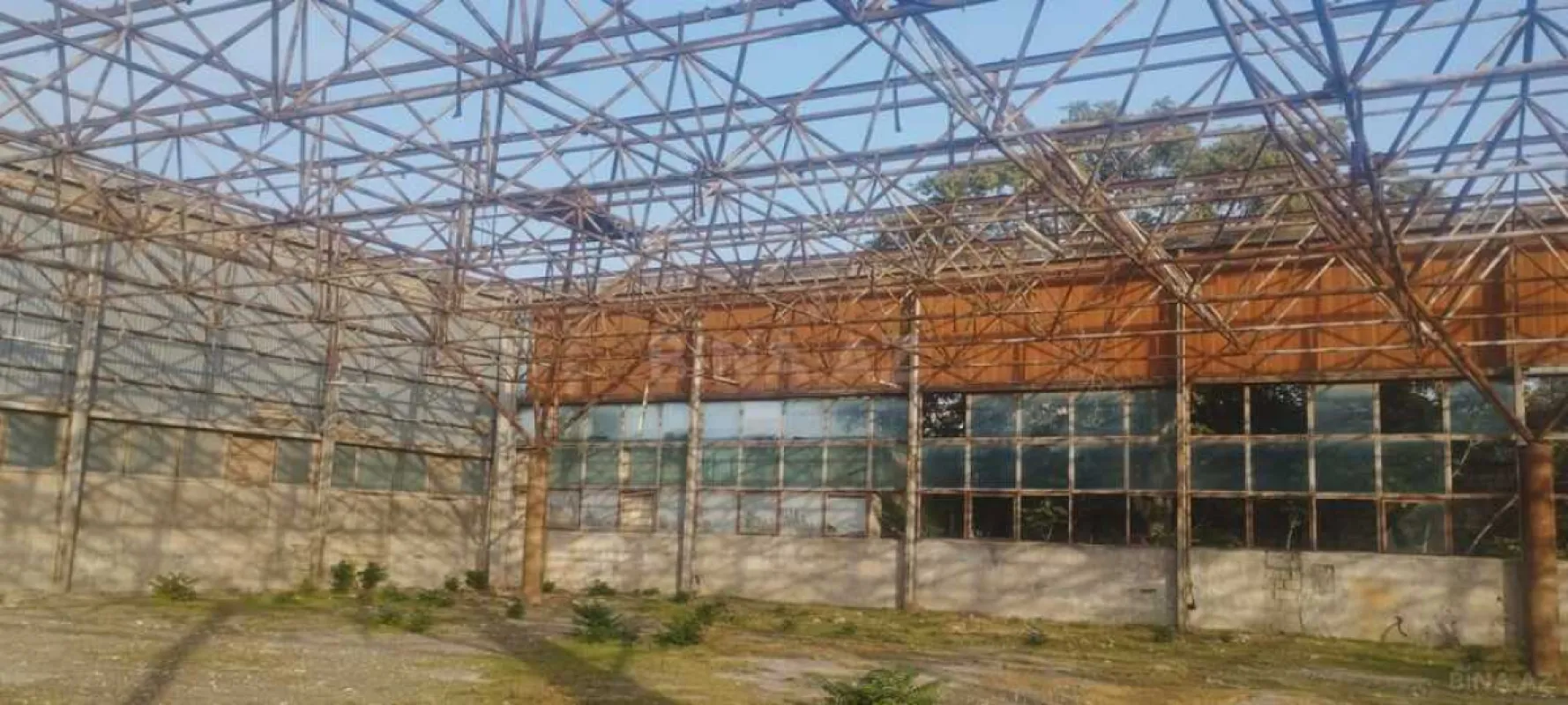 Kirayə verilir obyekt 2700 m²