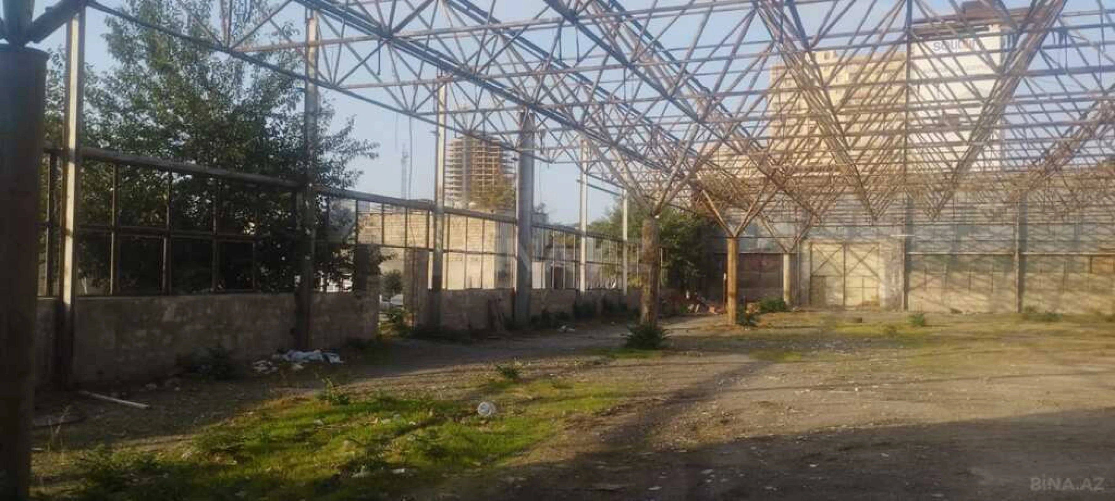 Kirayə verilir obyekt 2700 m²