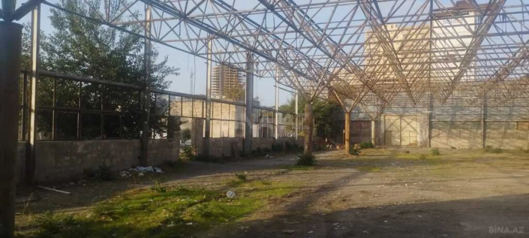 Kirayə verilir obyekt 2700 m²