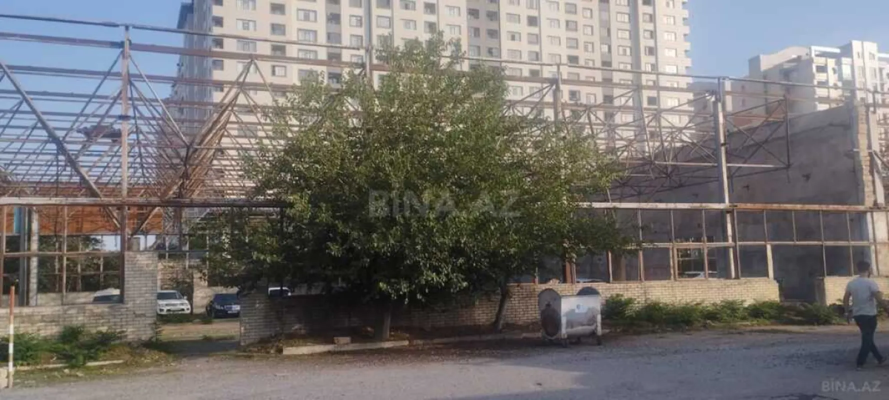 Kirayə verilir obyekt 2700 m²