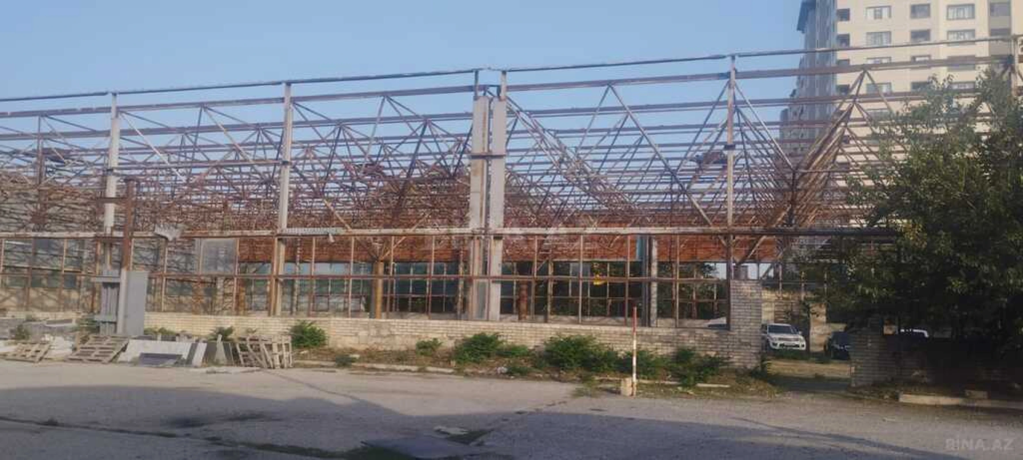 Kirayə verilir obyekt 2700 m²