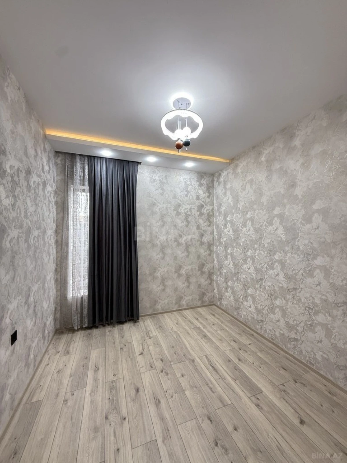 Satılır 4 otaqlı həyət evi 140 m²
