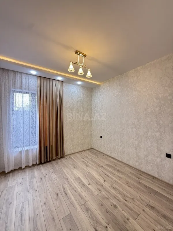 Satılır 4 otaqlı həyət evi 140 m²