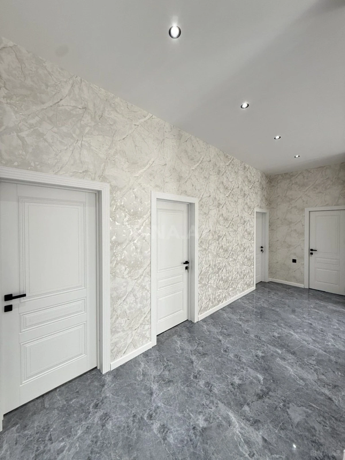 Satılır 4 otaqlı həyət evi 140 m²