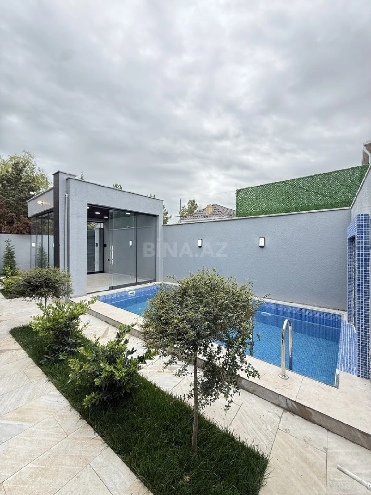 Satılır 4 otaqlı həyət evi 140 m²