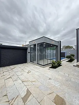 Satılır 4 otaqlı həyət evi 140 m²