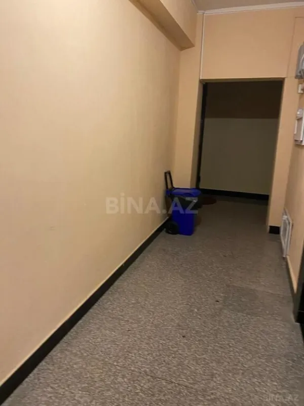 Satılır 3 otaqlı mənzil 138 m²