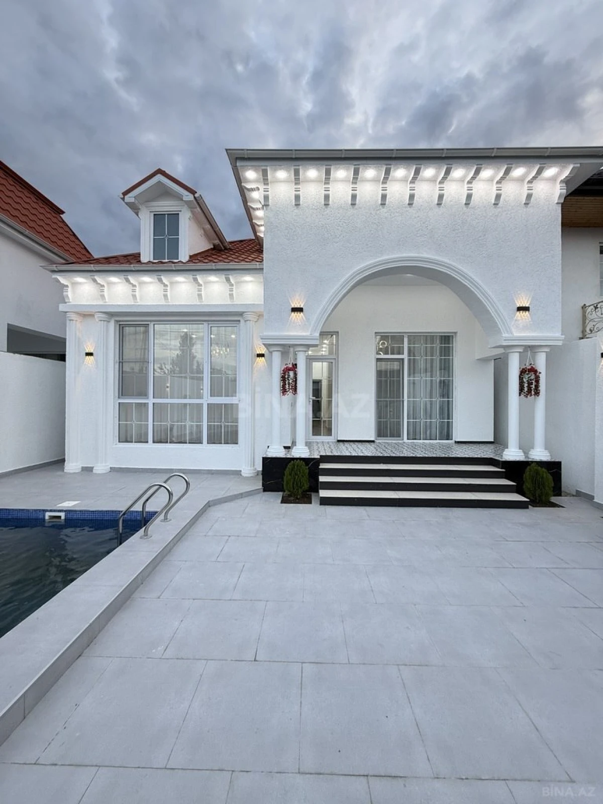 Satılır 4 otaqlı həyət evi 140 m²