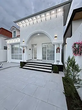 Satılır 4 otaqlı həyət evi 140 m²