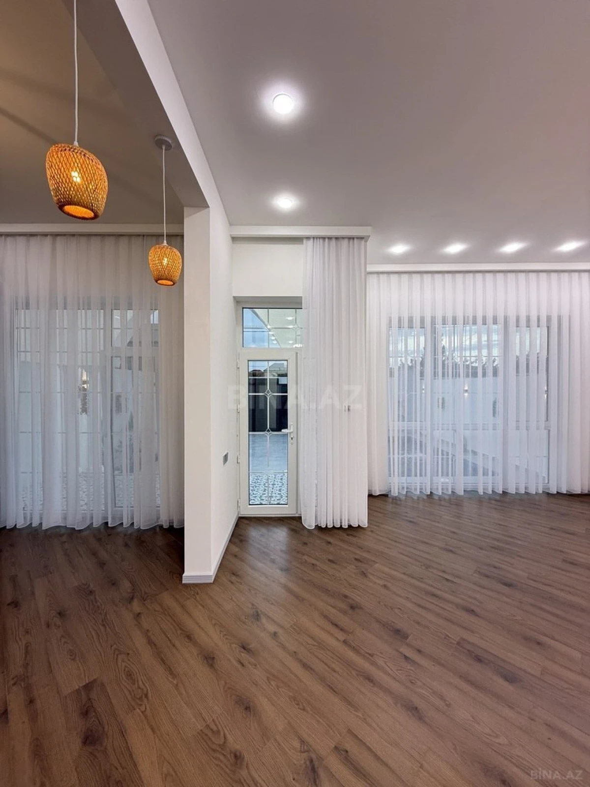 Satılır 4 otaqlı həyət evi 140 m²