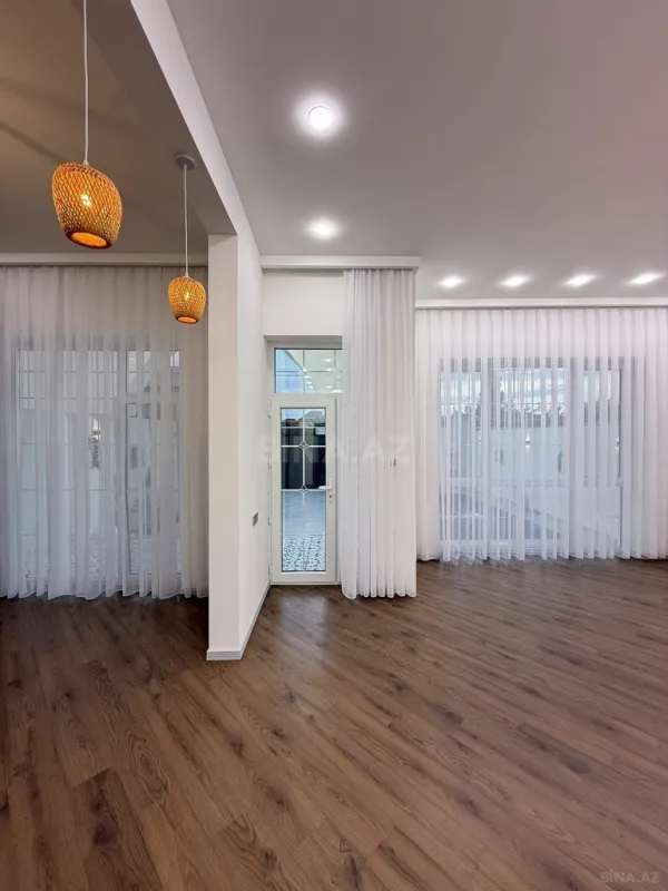 Satılır 4 otaqlı həyət evi 140 m²