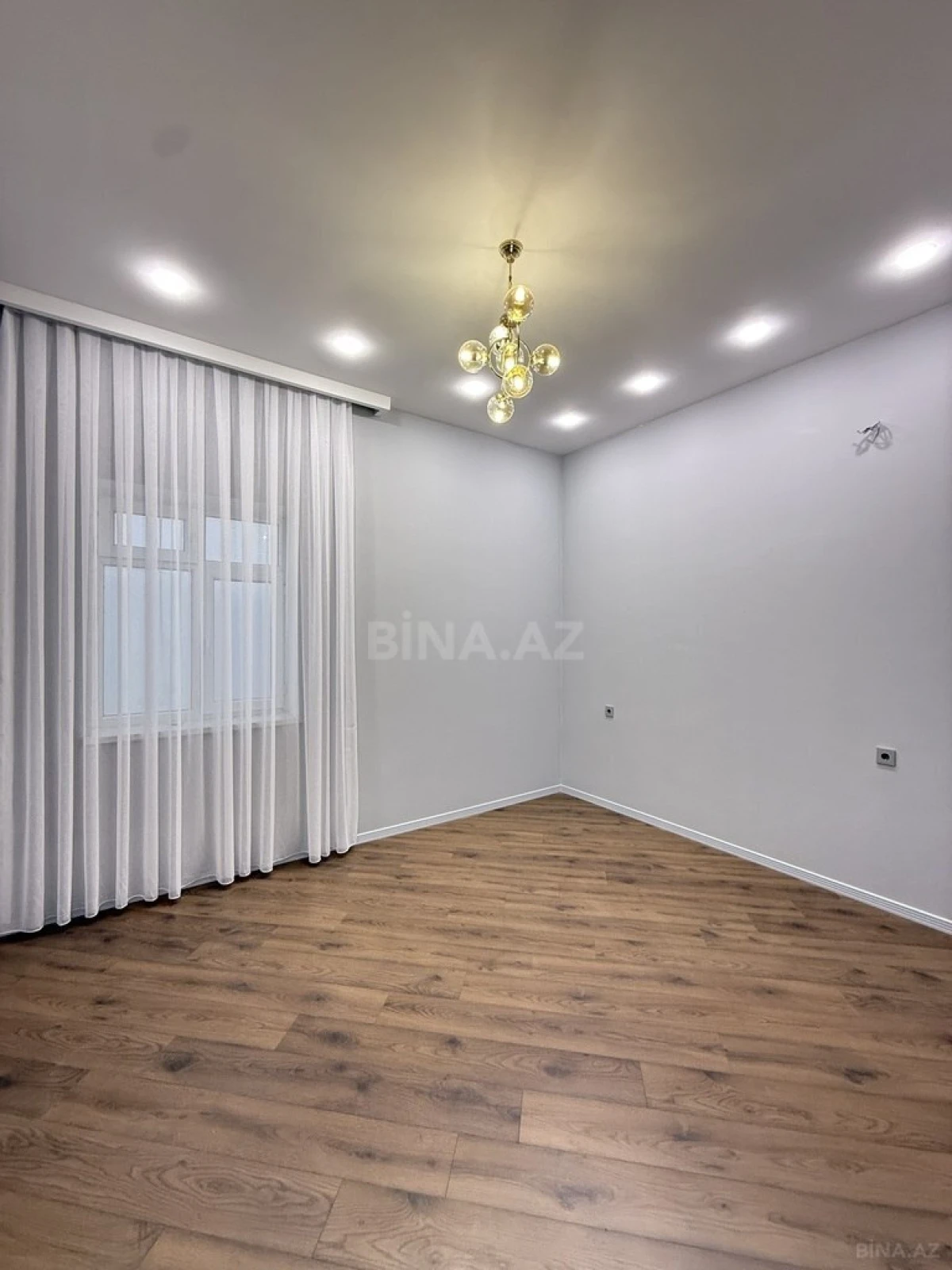 Satılır 4 otaqlı həyət evi 140 m²