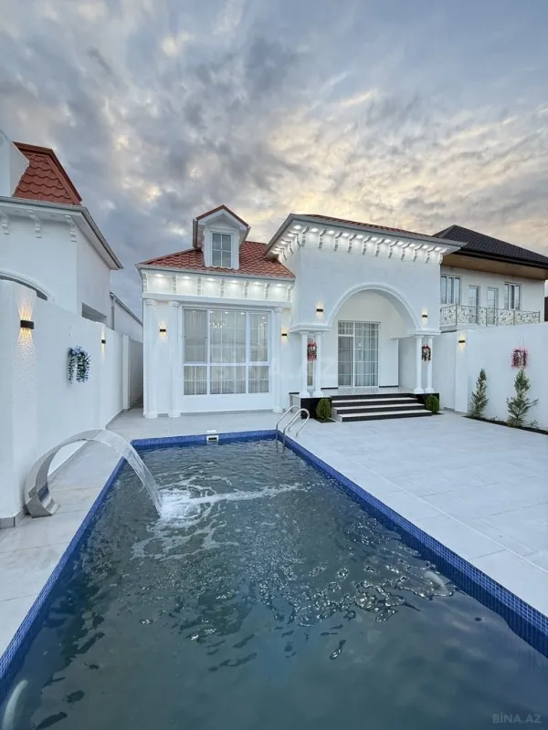 Satılır 4 otaqlı həyət evi 140 m²