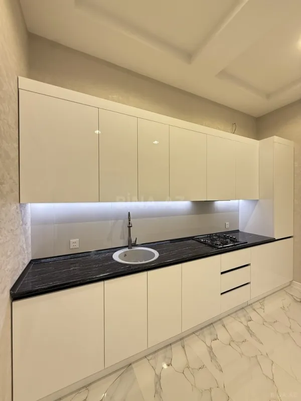 Satılır 4 otaqlı həyət evi 160 m²