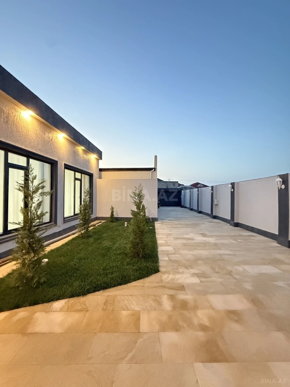 Satılır 4 otaqlı həyət evi 160 m²