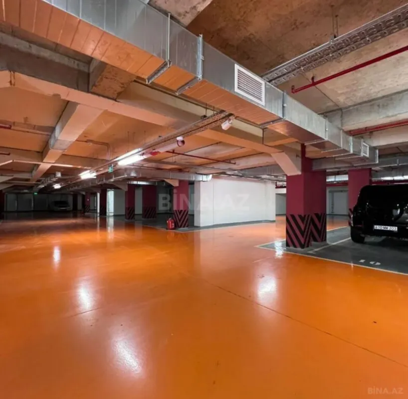 Satılır 5 otaqlı mənzil 267.5 m²