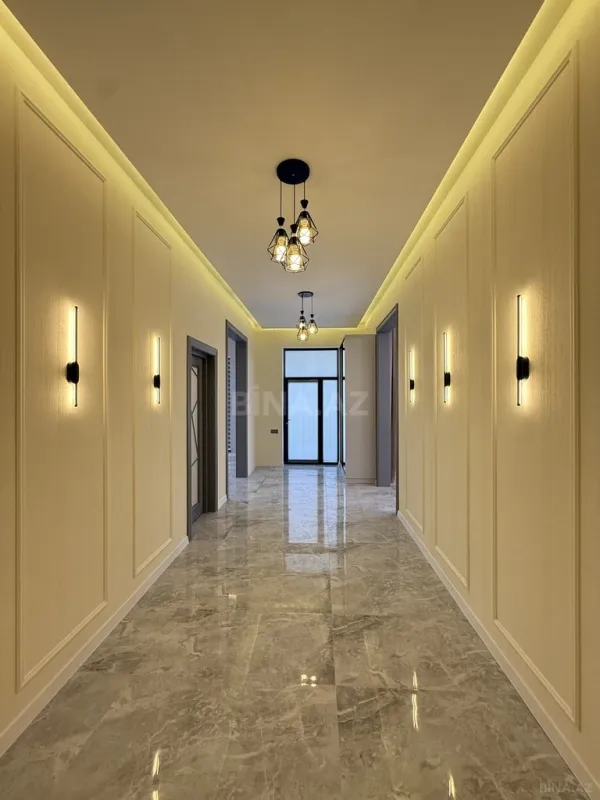 Satılır 5 otaqlı həyət evi 200 m²