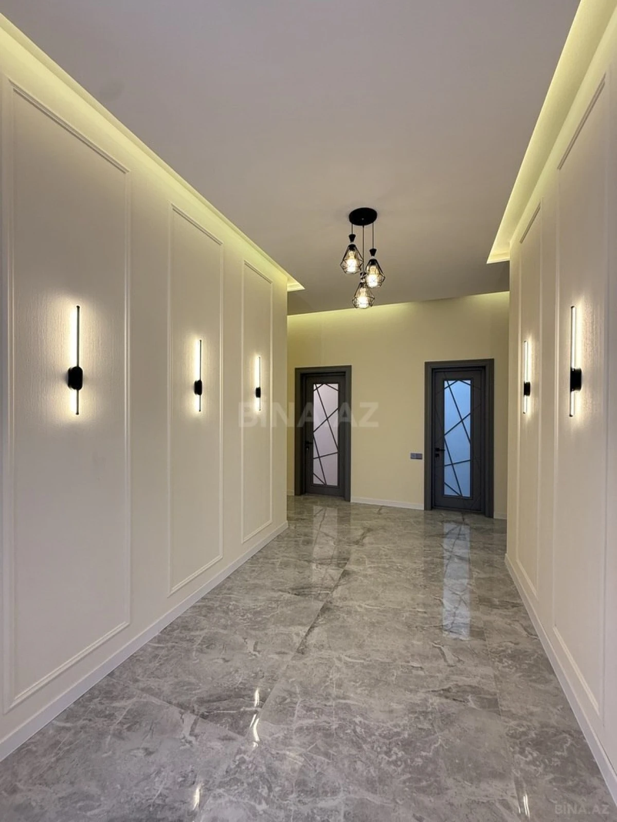 Satılır 5 otaqlı həyət evi 200 m²