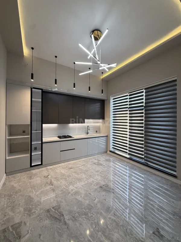 Satılır 5 otaqlı həyət evi 200 m²