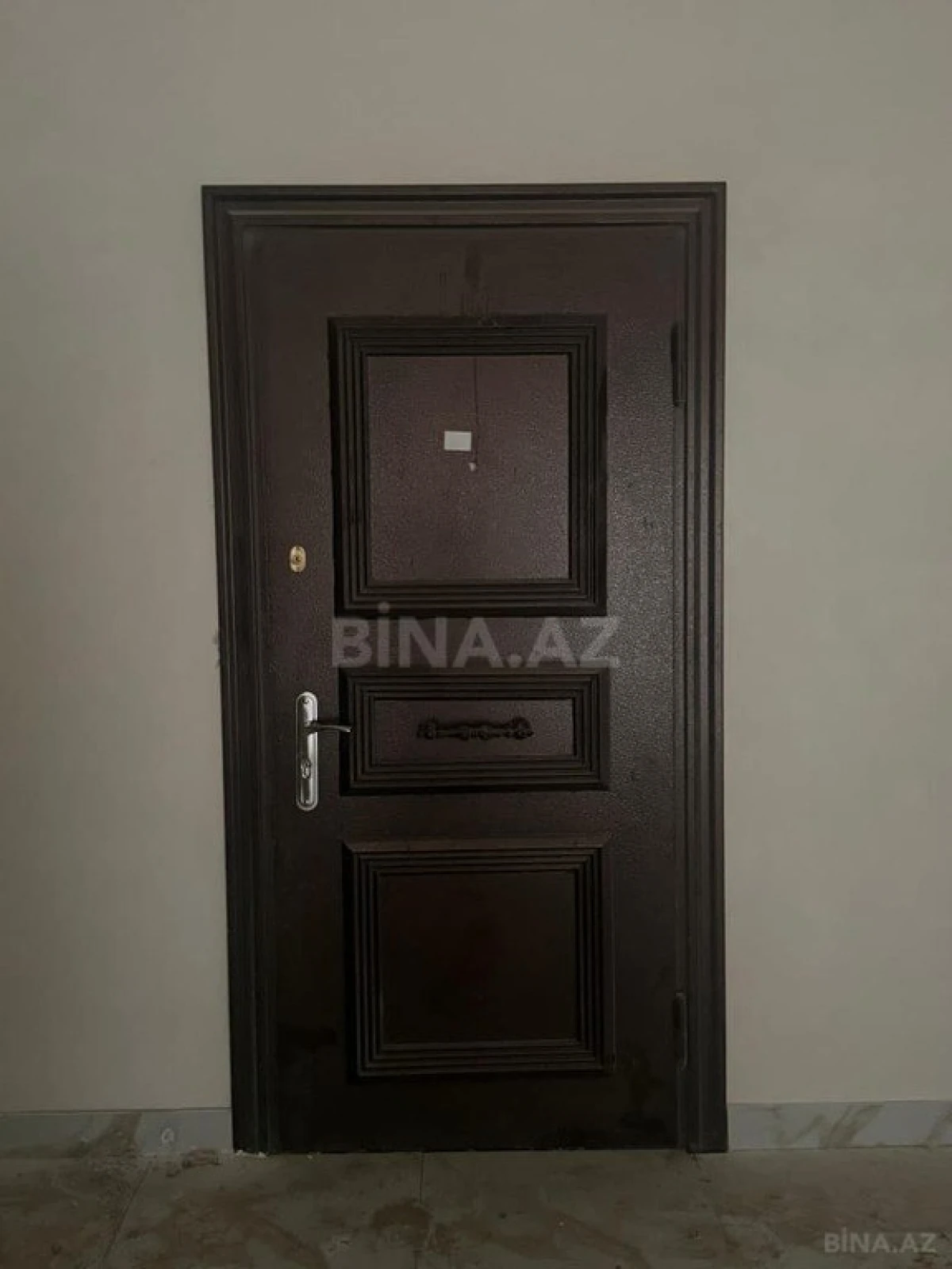 Satılır 2 otaqlı mənzil 85 m²