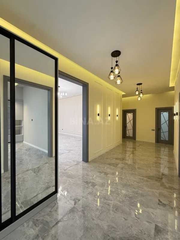 Satılır 5 otaqlı həyət evi 200 m²