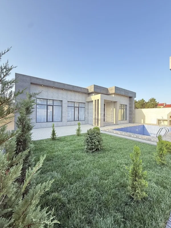 Satılır 5 otaqlı həyət evi 200 m²