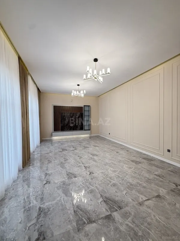 Satılır 5 otaqlı həyət evi 200 m²