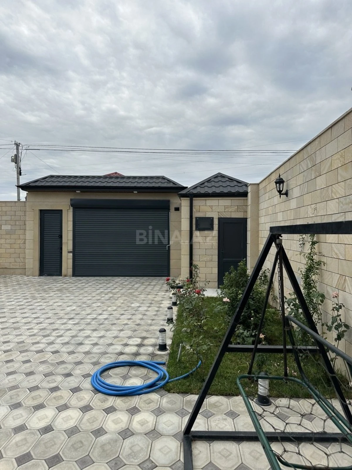 Satılır 4 otaqlı həyət evi 150 m²