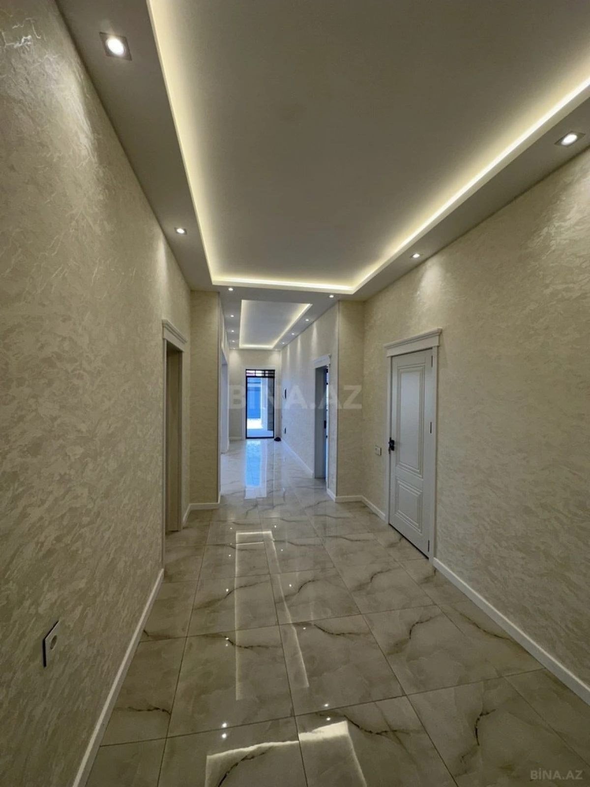 Satılır 4 otaqlı həyət evi 150 m²