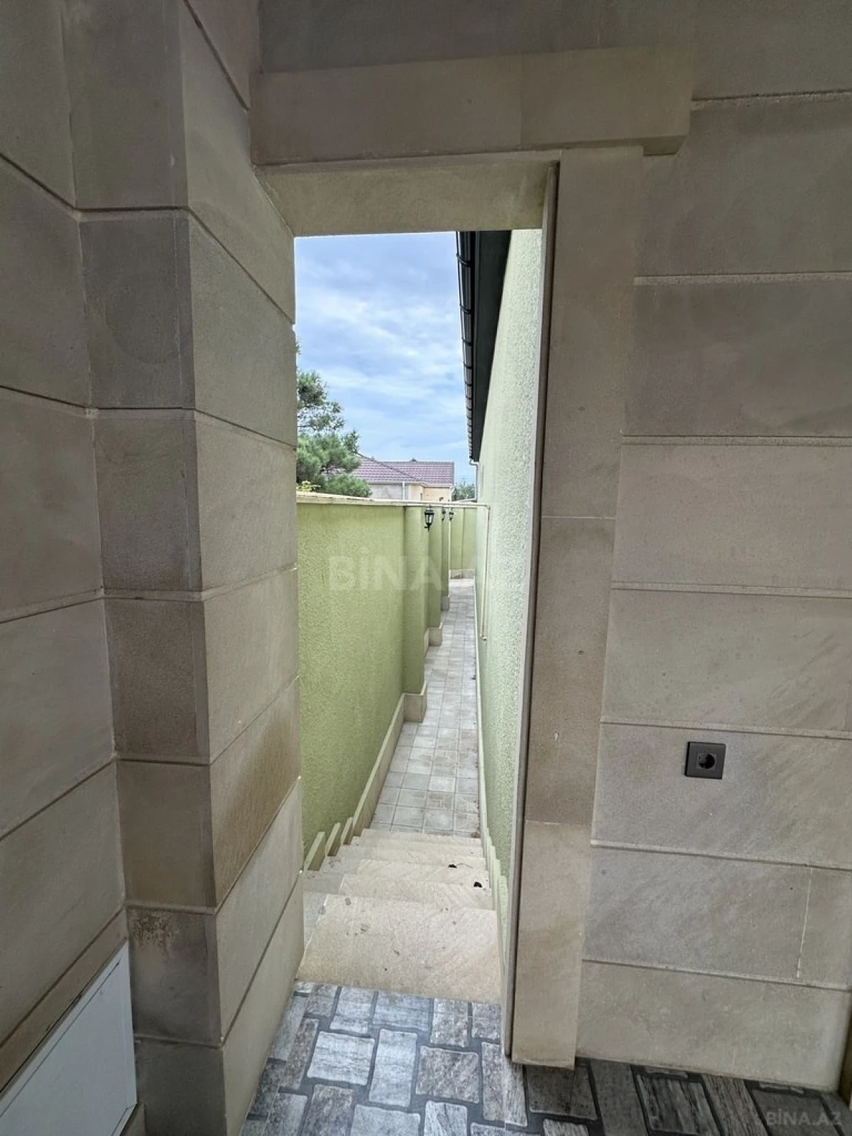 Satılır 4 otaqlı həyət evi 150 m²