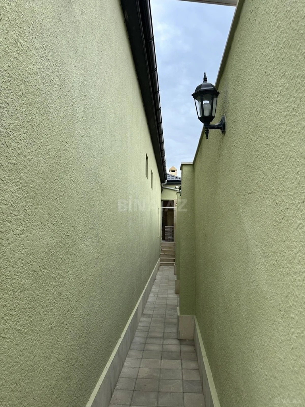 Satılır 4 otaqlı həyət evi 150 m²