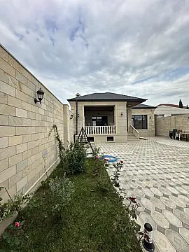 Satılır 4 otaqlı həyət evi 150 m²