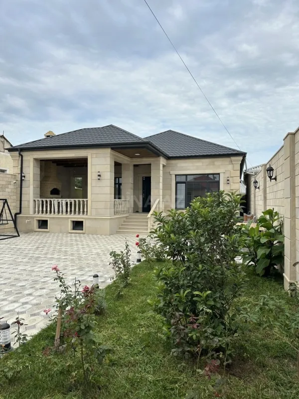 Satılır 4 otaqlı həyət evi 150 m²
